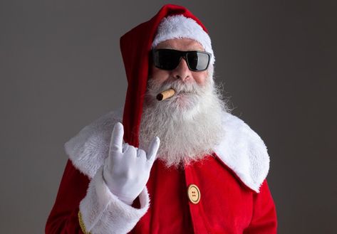 Santa Funny Pictures, Santa Aesthetic, Santa Clus, Steve Stifler, Santa Clos, Cool Santa Claus, Santa Claus Pictures, Santa Klaus, Christmas Pfp