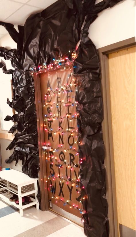 Scary Halloween Door Decorations Contest, Stranger Things Door Decorations, Skeleton Door Decoration, Stranger Things School, Halloween Door Decorations For Home, Halloween Door Ideas, Door Decorations Halloween, Halloween Doors, Class Door Decorations