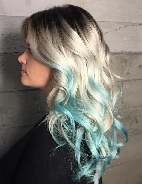 Ash Blonde Hair With Mint Highlights Green Hair Highlights, Mint Highlights, Teal Hair Highlights, Blonde And Blue Hair, Blue Hair Highlights, Mint Green Hair, Cotton Candy Hair, Candy Hair, Teal Hair