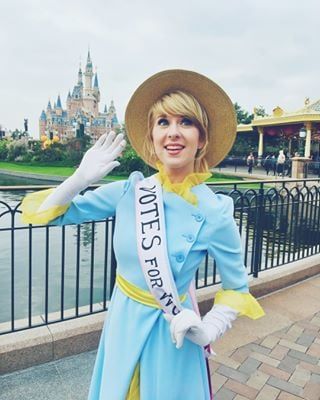 Classic Women Halloween Costumes, Niche Disney Costumes, Disney Attraction Costume, Classic Disney Costumes, Womens Disney Halloween Costumes, Disney World Costumes Halloween, Uncommon Disney Costumes, Clever Disney Costumes, Unique Disney Costume