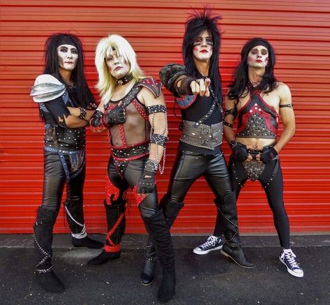 Motley Crue Photoshoot, Motley Crue Shout At The Devil, Motley Crue Partying, Motley Crue Rare Photos, Shout At The Devil, Moving To Las Vegas, Motley Crue Concert, Mick Mars, Devil Costume