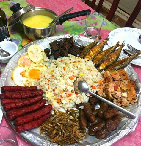 Filipino Breakfast Filipino Breakfast Ideas Philippines, Pinoy Breakfast Ideas Filipino Food, Silog Meals Ideas Business, Breakfast Ideas Filipino, Breakfast Ideas Filipino Style, Filipino Breakfast Platter, Pinoy Breakfast Ideas, Philippine Breakfast, Silog Meals Ideas