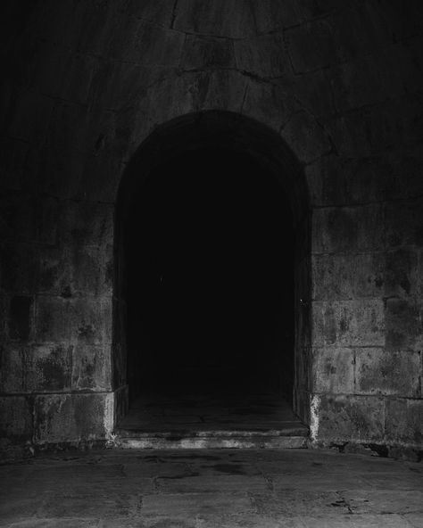 Caves And Caverns, Fallen Empire, Strange Weather, Gothic Images, Dark Cave, Gothic Castle, Shot In The Dark, Myths And Legends, Hole In The Wall