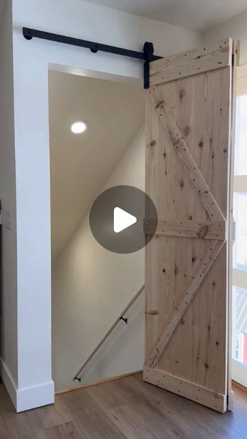 Diy Plywood Door, Make A Door Diy, Easy Barn Door Diy, Home Decorate Ideas, Door Ideas For Home, Barn Doors Out Of Plywood, Barn Doors Diy, Barn Doors In The House, Barn Door Measurements