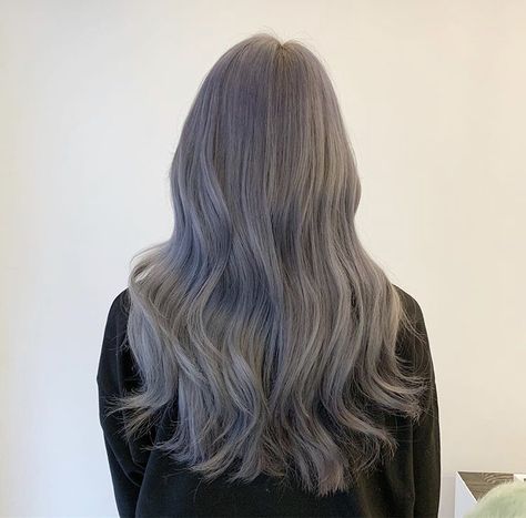 Makeup Asia, Grey Ombre Hair, Korean Hair Color, Ash Hair, Ash Brown Hair, Ash Hair Color, Dyed Hair Inspiration, Hair Color And Cut, Dye My Hair