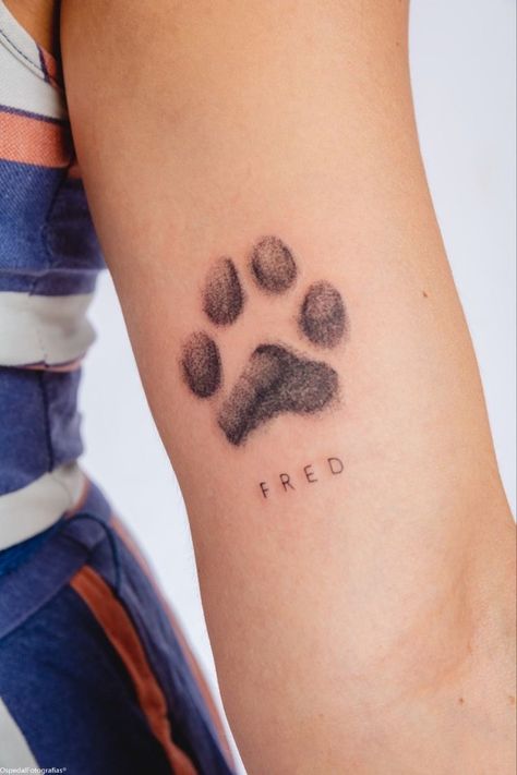 Dog Pawprint Tattoo, Dog Tattoo Ideas, Dog Memorial Tattoos, Pawprint Tattoo, Dog Paw Tattoo, Paw Tattoo, Fresh Tattoo, Classy Tattoos, Subtle Tattoos