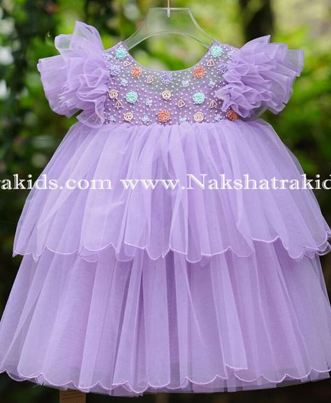 Short Frocks For Women, Frock Designs For Girl, Birthday Frocks, Frock Models, Frocks For Kids, Long Frock Designs, Crochet Baby Girl Dress, Kids Dress Collection