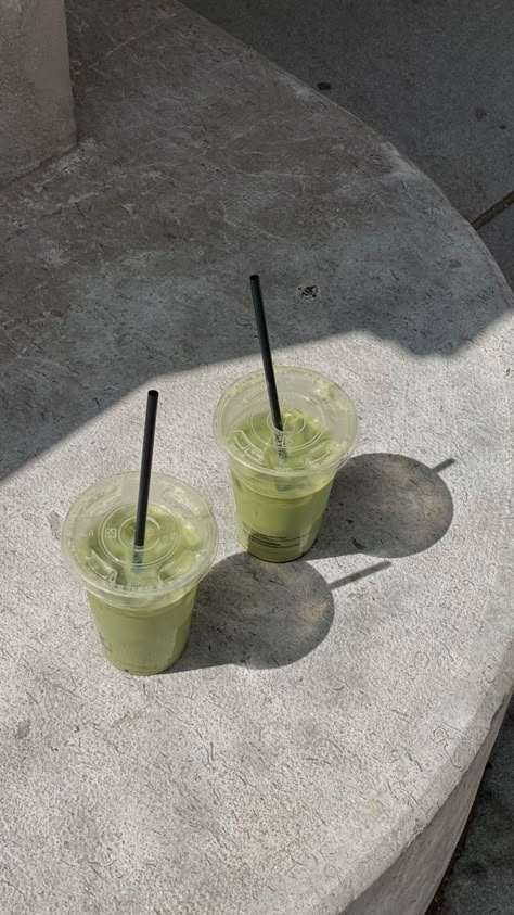 Green Filler Photos Instagram, Matcha Drink Aesthetic, Japanese Matcha Tea, Matcha Drink, Matcha Set, Aesthetic Content, Iced Matcha, Cream Aesthetic, Matcha Bowl