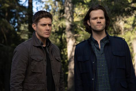 Supernatural Supernatural Finale, Matt Barr, Sam E Dean, Colin Ford, Supernatural Cw, Jake Abel, Supernatural Star, Funny Supernatural, Supernatural Bloopers