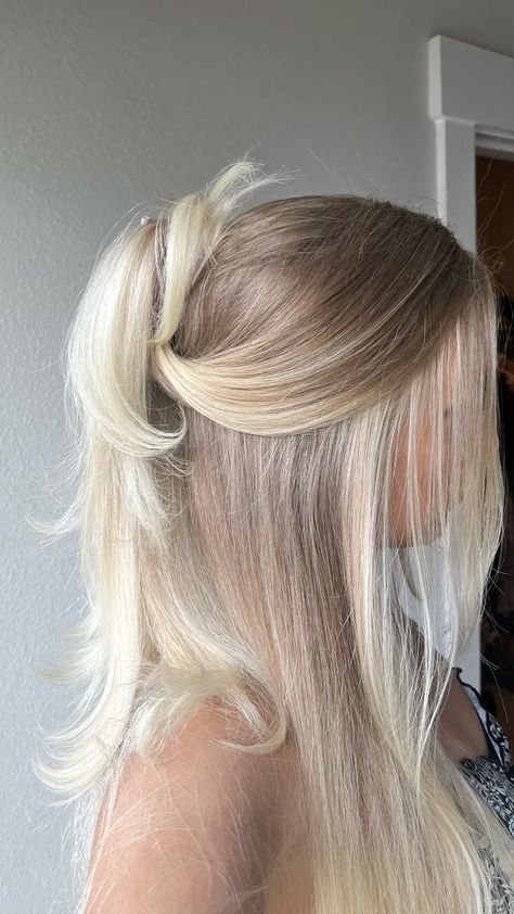 Pearl Blonde Hair, Blonde Layered Hair, Perfect Blonde Hair, Summer Blonde Hair, Perfect Blonde, Rapunzel Hair, Blonde Hair Inspiration, Hair Appointment, Hair Makeover