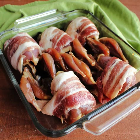 Bacon Wrapped Quail Recipes, Easy Quail Recipes, Game Bird Recipes, Quail Breast Recipes, Baked Quail Recipes, Roast Quail Recipes, Bacon Wrapped Quail, Grilled Quail Recipes, Cookout Ideas