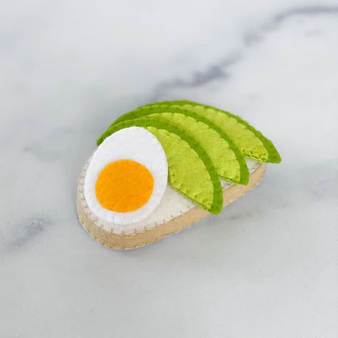 Avocado Toast With Egg, Toast With Egg, Haleiwa Hawaii, Felt Food Diy, Avocado Toast Egg, Heirloom Toys, Kids Play Kitchen, Felt Play Food, Food Toys