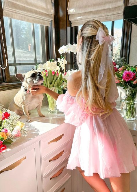 Kitchen With Flowers, Pink Princess Aesthetic, Long Silky Hair, Spring Inspo, Aesthetic Spring, Girly Style, Girl Things, Princess Aesthetic, Spring Aesthetic