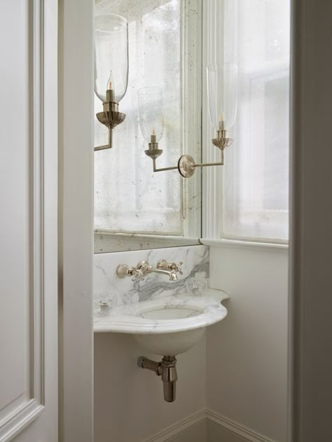 Mini Powder Room, Small Powder Room Sink, Marble Sink Bathroom, Tiny Powder Room, Room For Guests, Wall Hung Sink, Powder Room Sink, Wc Bathroom, Mirror Inspiration