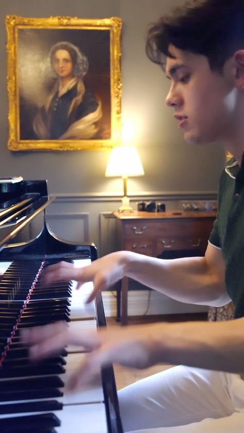 georgeharliono on Instagram: Octave practice! One of my favourite concertos 😊 - - - - - - - - -#piano #pianist #pianos #pianists #musician #musicians #music… Child Prodigy, Piano Practice, Teddy Bear Wallpaper, Piano Player, Playing Piano, Bear Wallpaper, 2024 Vision, Piano Music, Music Art