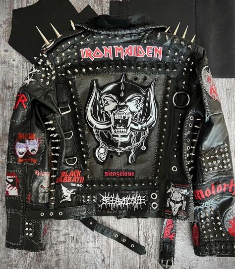 #battlejacket on Instagram | Hashtags Battle Jacket Metal, Battle Jacket Ideas, Metal Battle Jacket, Diy Leather Jacket, Ropa Punk Rock, Leather Jacket Patches, Battle Jackets, Battle Vest, Punk Jeans