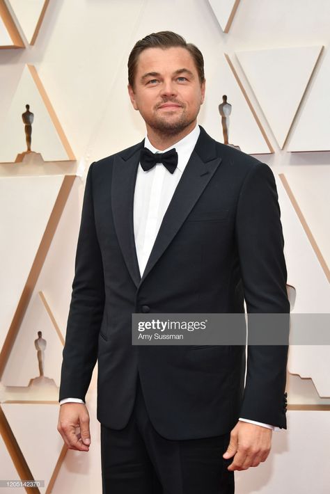 News Photo : Leonardo DiCaprio attends the 92nd Annual Academy... Leonardo Dicaprio Now, Leonardo Dicaprio Oscar, Leonardo Dicaprio Photos, Oscars 2020, Leo Dicaprio, John Travolta, Oscar Winners, The Oscars, Academy Awards