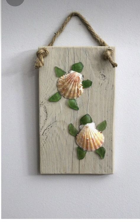 Seashell Art Diy, Beach Room Decor, Beach Themed Crafts, Beach Glass Crafts, Art Coquillage, Seashell Projects, Glass Art Projects, Shell Crafts Diy, Beach Glass Art