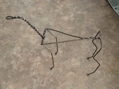 Horse armature Horse Sculpture Clay, Clay Armature, Armature Sculpture, Wire Horse, Horse Art Drawing, Sculpting Tutorials, Wire Art Sculpture, Sculpture Art Clay, Needle Felting Tutorials