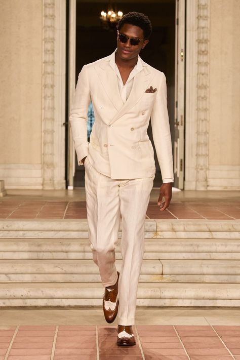 Ralph Lauren Wedding Suit, Ralph Lauren Fashion Men, Ralph Lauren Men Fashion, Off White Suit Men, Spring Suits For Men, Suits For Men, Ralph Lauren Men Outfits, Casual Suits Men, Ralph Lauren Summer