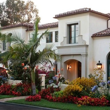 Spanish Red Roof Tile Exterior Design Ideas, Pictures, Remodel and Decor Mediterranean Exterior Homes, Mediterranean Exterior, Woodland House, Modern Mediterranean, Mediterranean Architecture, Mediterranean Style Homes, Mediterranean Home Decor, Spanish Style Home, Mediterranean Design