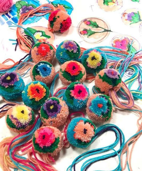 Hanging Pom Poms, Pom Crafts, Pom Pon, Diy Pom Pom, Yarn Pom Pom, Pom Pom Crafts, Craft Classes, March 20, Diy Stuff