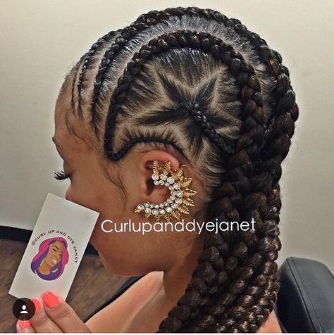 Goddess braids with star Twisted Hair, Braided Hairstyle, Trendy Hairstyle, Beautiful Braids, Girls Hairstyles Braids, Girls Braids, Natural Hair Braids, Cornrow Hairstyles, African Braids Hairstyles