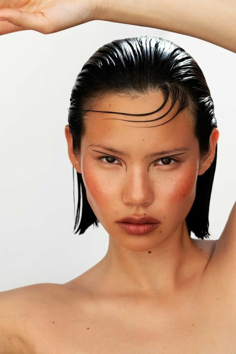 Wet Hairstyles, Wet Look Hair, High Fashion Hair, Runway Hair, Editorial Hair, Beauty Photoshoot, Slick Hairstyles, Beauty Shoot, Beauty Shots