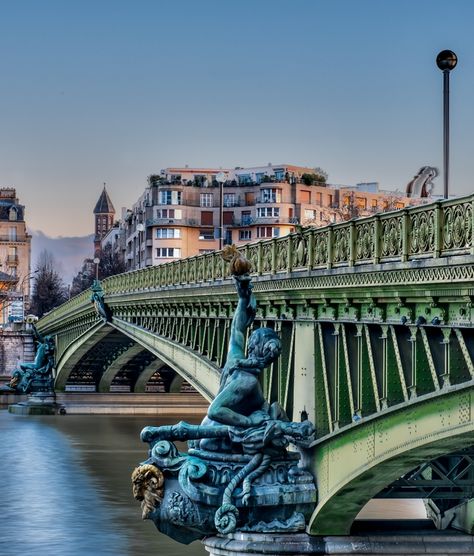 Pont Mirabeau bridge, Paris Paris Bridges, Beautiful France, Paris Place, Beautiful Paris, About Paris, Parisian Life, La Seine, City Of Love, I Love Paris