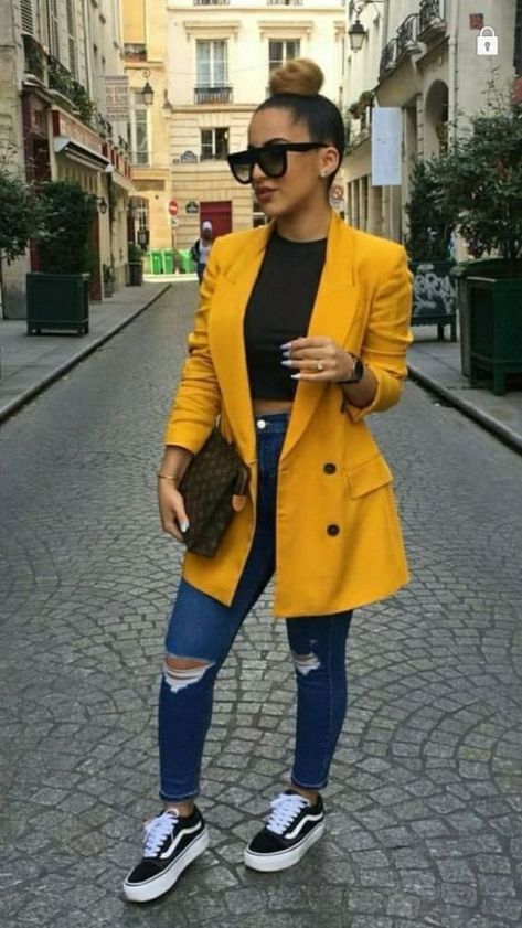 Blazer Outfits, Mode Inspiration, Outfits Casuales, Cute Casual Outfits, Ripped Jeans, Classy Outfits, Everyday Outfits, The Middle, Fashion Inspo Outfits