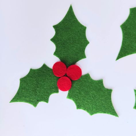 Felt Holly Leaves, Felt Cards, Felt Mistletoe, Felt Holly, Christmas Leaves, Office Nursery, Christmas Craft Supplies, Felt Letters, Applique Quilting