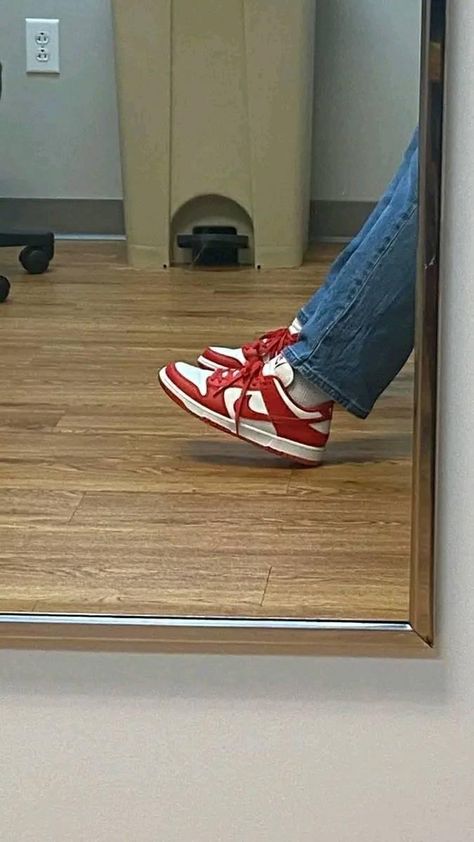 Red Sneakers Aesthetic, University Red Dunks Outfit, Red Nike Shoes Outfit, Red Shoes Aesthetic, Red Dunks, Womens Dunk Low, Red Nike Shoes, Bape Shoes, Dunks Outfit