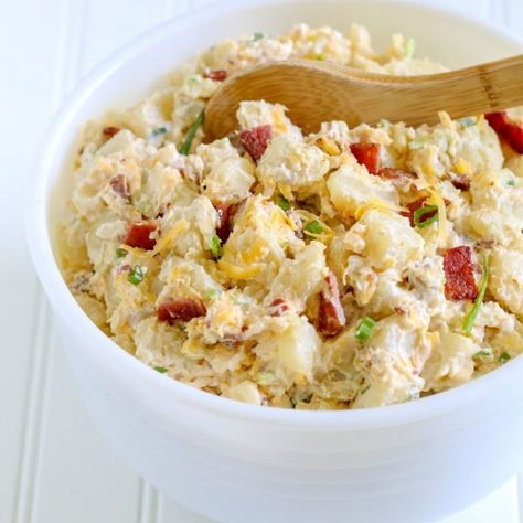 Baked Potato Salad Recipe, Loaded Potato Salad, Easy Bbq Recipes, Loaded Baked Potato Salad, Best Baked Potato, Potato Salad Recipe Easy, Potluck Side Dishes, Baked Potato Salad, Loaded Baked Potato