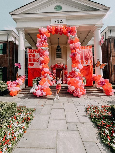 Pink And Orange Bid Day, Zta Philanthropy, Room Indie, Sorority Recruitment Themes, Gives Me Butterflies, Pink Graduation Party, Pink Graduation, Recruitment Themes, Recruitment Ideas