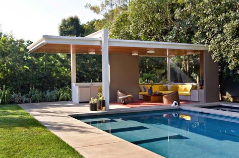 Playfully designed mid-century ranch house in Brentwood Mid Century Pool, Mid Century Ranch House, Rich Husband, Mid Century Ranch, Pool Cabana, Modern Pools, Mid Century Architecture, Casa Exterior, Mid Century Modern House