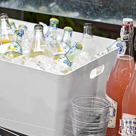 Keep Drinks Ice Cold Party Drink Container Ideas, How To Keep Drinks Cold Outside Party, Keep Drinks Cold At A Party, Diy Ice Bucket Ideas Drink Stations, Keeping Drinks Cold At A Party, Party Stations, Metal Buckets, Drink Display, Drink Storage