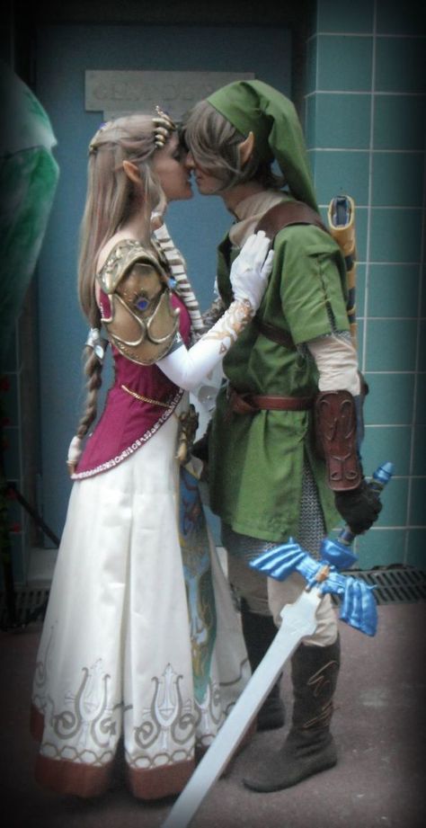 Bad Cosplay, Cosplay Couple, Couples Cosplay, Couple Cosplay, Halloween Parejas, Link Cosplay, Zelda Cosplay, Hallowen Costume, Epic Cosplay