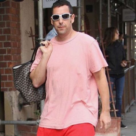 Paparazzi Outfits, Adam Sandler Outfits, Adam Sanders, Shorts Ootd, Spirit Week Outfits, Superman Shirt, Spirit Week, Adam Sandler, Ellen Degeneres