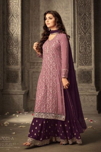 Shop designer plazo suits with FREE SHIPPING in the USA. Online shopping for ready-to-wear plazo with top in attractive colors is perfect for any festival. Get our embroidered kurti with plazo dresses in all size. Traditional palazzo suits indian & palazzo pants suit with dupatta for wedding has beautiful embroidery work on it. Sharara Designs, Gaun Fashion, Sharara Suit, Indian Wedding Wear, Designer Kurtis, Anarkali Gown, Party Kleidung, Designer Dresses Indian, Stone Work