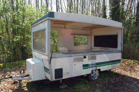 Popup Camper Concession Stand, Pop Up Camper Vendor Booth, Pop Up Camper Food Trailer, Market Trailer, Bakery Cart, Folding Caravan, Booth Display Ideas Diy, Bar Trailer, Pop Up Tent Trailer