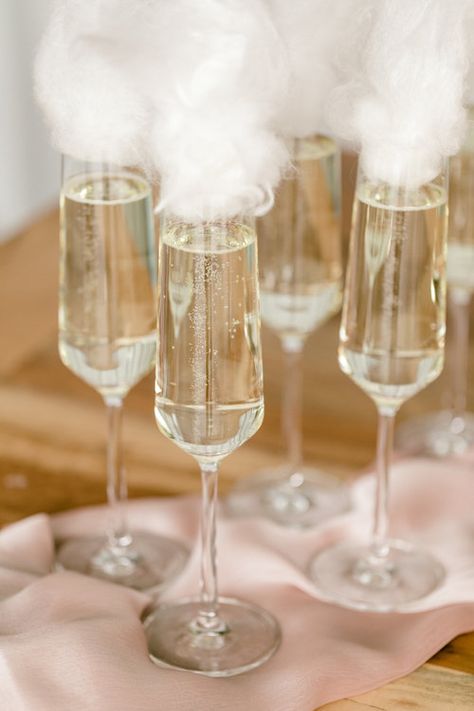 Cloud Champagne, Prosecco Wedding, Cotton Candy Wedding, Whiskey Business, Cotton Candy Champagne, Ski Party, Fest Temaer, White Cherry Blossom, Champagne Bar