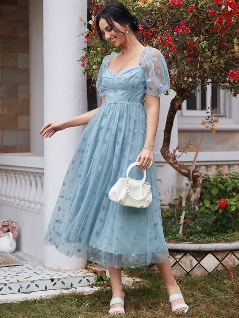 Heart Shape Neck, Closet Model, Grease Costumes, Long Frock Designs, Floral Lehenga, Mesh Overlay Dress, Casual Frocks, Gowns Dresses Elegant, Church Fashion