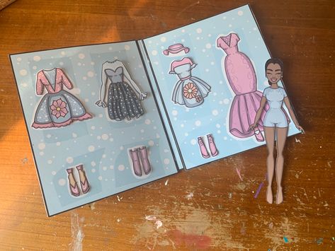 Tap on this pin to download the free printable. Note: Katemade inspired set Katemade Paper Doll, Dolls Printable, Paper Doll Printable Templates, Paper Dolls Diy, Dolls Diy, Paper Dolls Printable, Printable Templates, Templates Printable Free, Templates Free