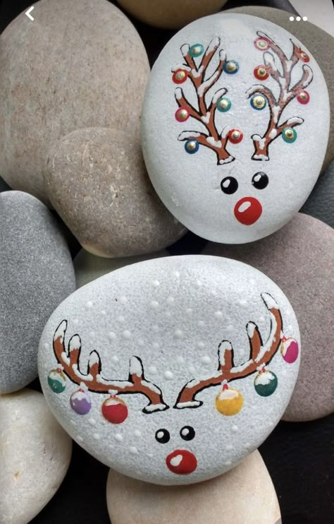 Christmas Pebble Art, Art Coquillage, Diy Rock Art, Painted Rock Animals, Rock Painting Ideas, Stone Art Painting, Painted Rocks Kids, Christmas Rock, Painted Rocks Craft