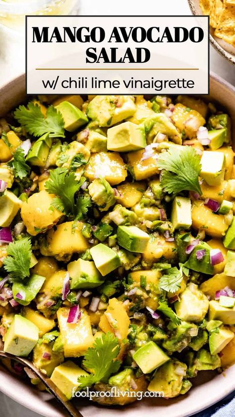 Mango Cashew Salad, Kale Mango Salad, Mango Avocado, Mango And Avocado Salad, Salad With Mango, Avocado Mango Salad Recipes, Mango Avocado Salad Recipe, Avocado Mango Salad, Mango Avacado Salad