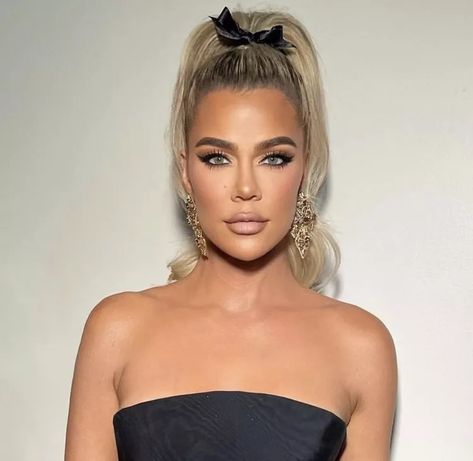 Khloe Kardashian Face, Kardashian Updo Hairstyles, Khloe Kardashian Ponytail, Kardashian Updo, Khloe Kardashian Half Up Half Down Hair, Khloe Updo, Chloe Kardashian Hair 2023, Khloe Kardashian Updo, Khloe Kardashian Hairstyles