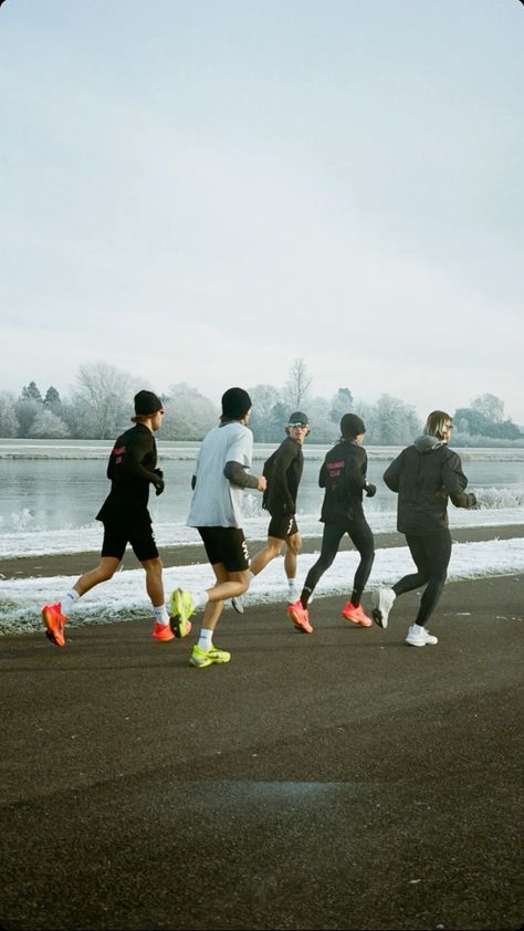 Running Lifestyle Aesthetic, Running Group Aesthetic, Rawdawg Run Club, Run Astethic, Nyc Marathon Aesthetic, Running Club Aesthetic, Uvu Training Club, Run Club Aesthetic, Aesthetic Running Pictures