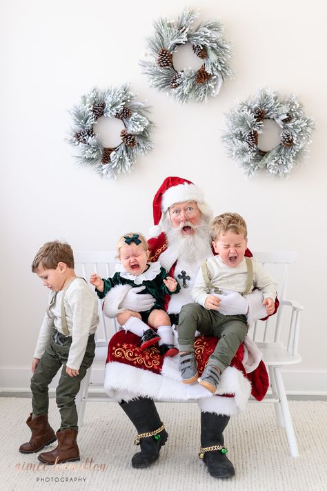 Toddler Boy Santa Pictures Outfit, Family Santa Photos, Picture With Santa Outfits, Santa Session Photography, Santa Pictures Outfits, Pictures With Santa Outfits, Santa Pictures With Kids Outfits, Family Pictures With Santa, Santa Claus Photo Shoot