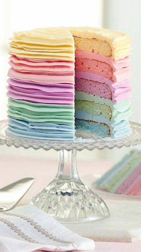 Pastel Rainbow Cookies, Rainbow Cake Pastel, Pastel Cake Ideas, Pastel Rainbow Cupcakes, Pastel First Birthday Party, Pastel Birthday Cake, 4 Layer Cake, Easy Layer Cake, Pastel Food