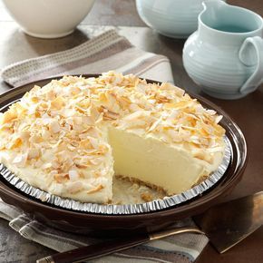 No-Cook Coconut Pie Recipe -This creamy No-Cook Coconut Pie proves that a quick meal doesn't have to go without dessert. —Jeanette Fuehring, Concordia, Missouri Coconut Pie Recipe, No Cook, Coconut Pie, Coconut Cream Pie, Coconut Recipes, Pie Cake, Pie Dessert, Toasted Coconut, Taste Of Home